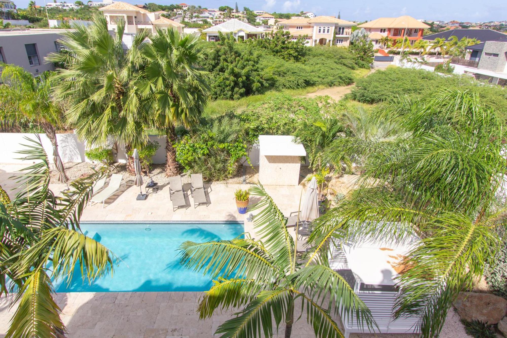 Goudhaen Luxury Private Apartments Jan Thiel Beach Екстериор снимка