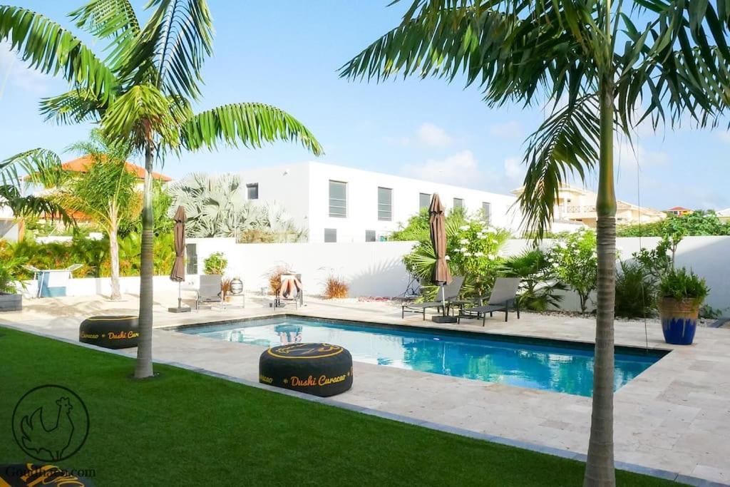 Goudhaen Luxury Private Apartments Jan Thiel Beach Екстериор снимка