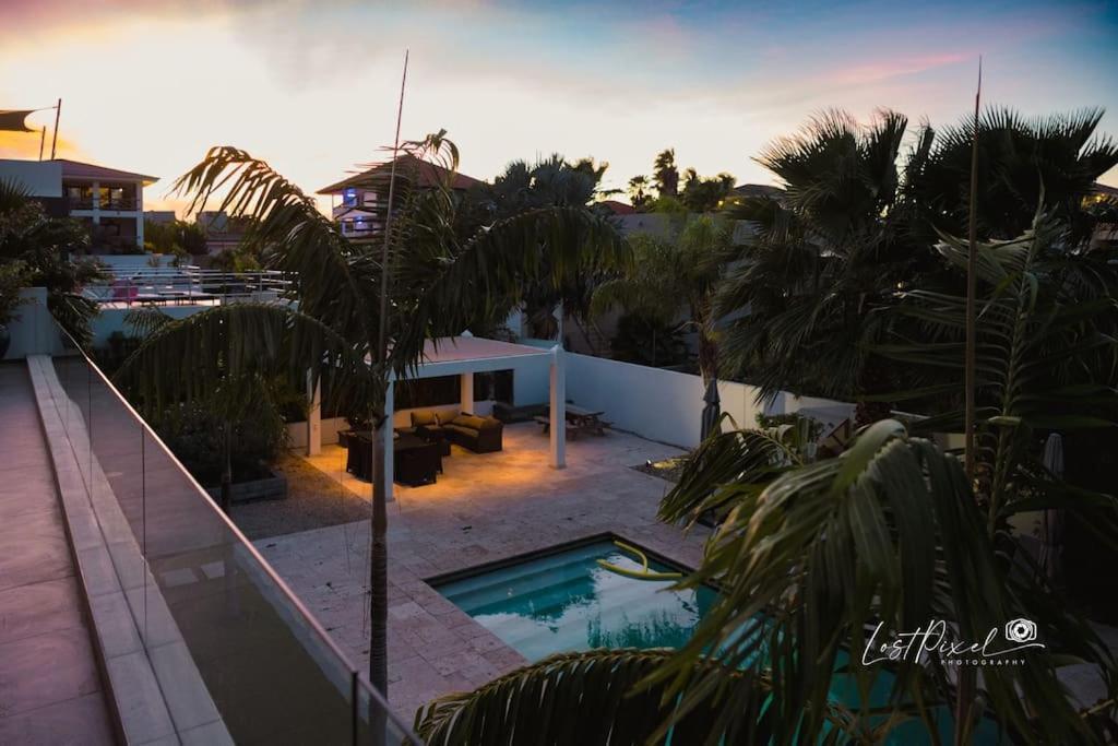 Goudhaen Luxury Private Apartments Jan Thiel Beach Екстериор снимка