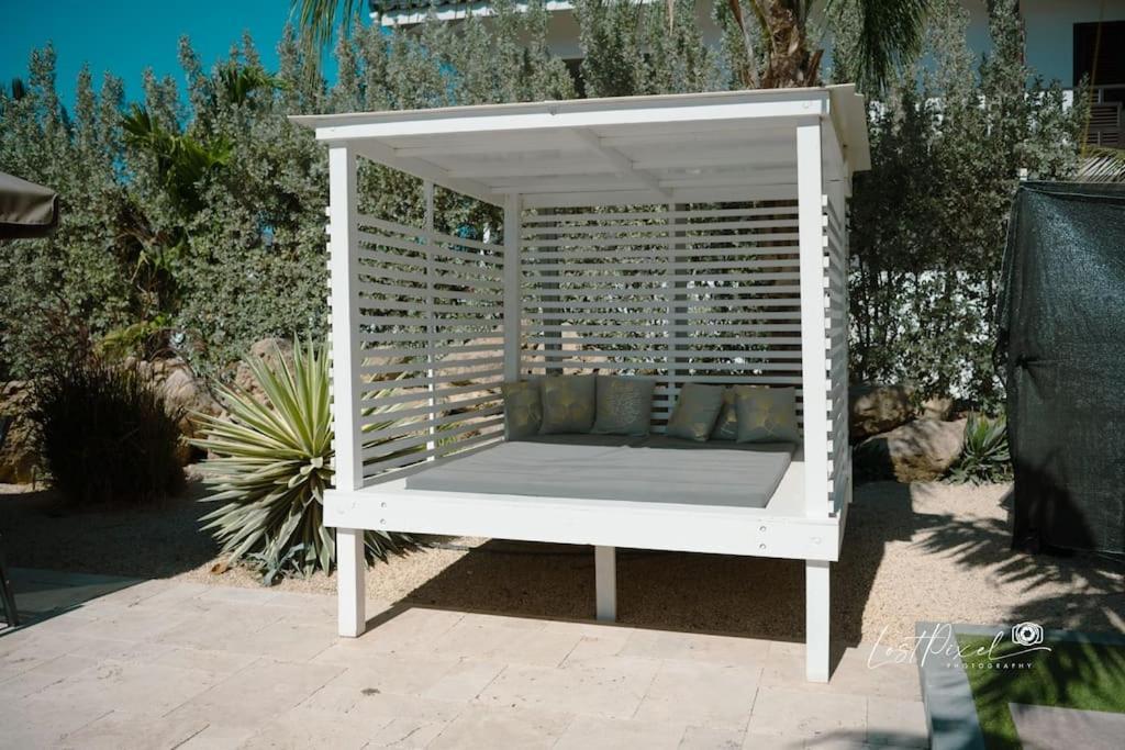 Goudhaen Luxury Private Apartments Jan Thiel Beach Екстериор снимка